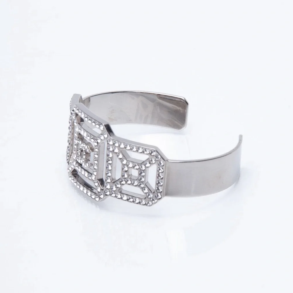 Chanel Crystal Bracelet - 100 % Authenticate (Certificate Included) Like New - Picture 3 of 7